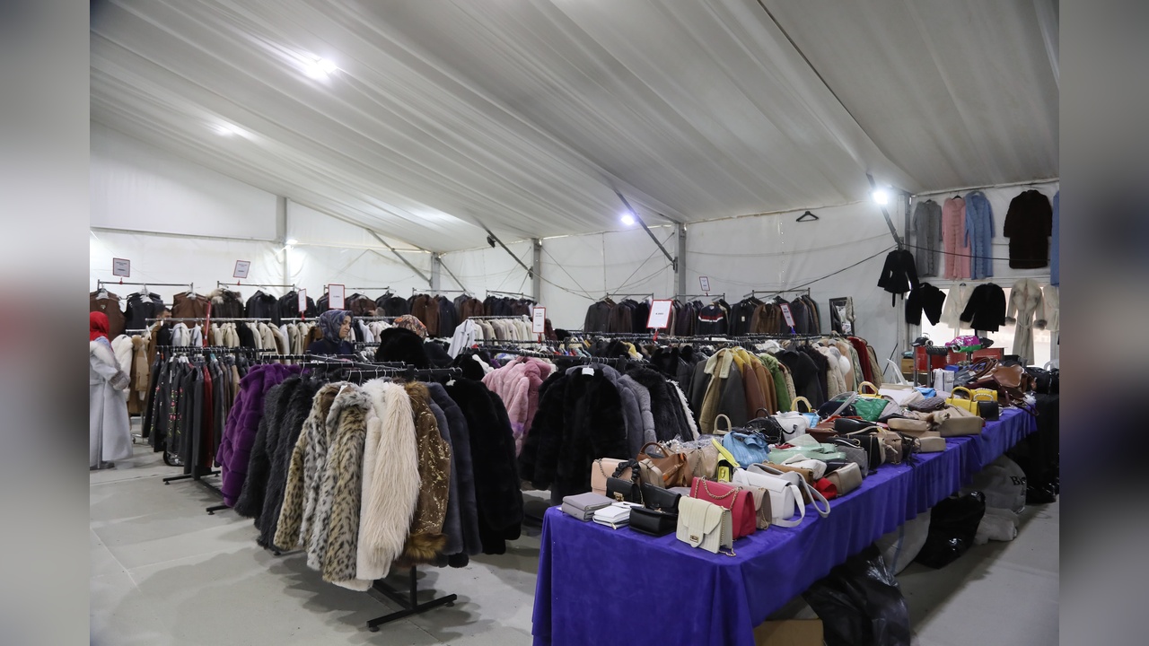 Kağıthane'de Bayram Alışveriş Festivali Tüm Hızıyla Devam Ediyor