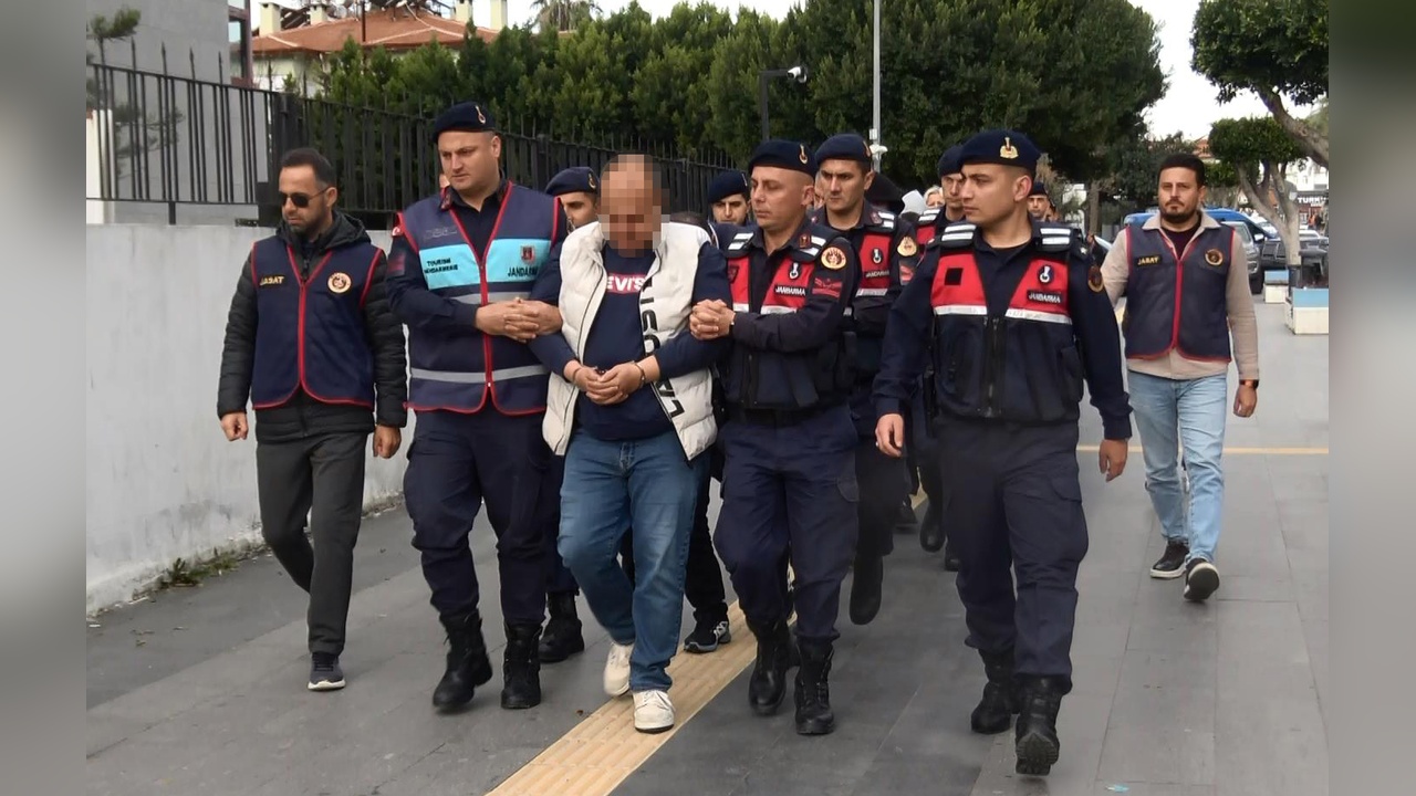 Antalya'da Tefeci Suç Örgütüne Yönelik Operasyon: 45 Kişi Gözaltında
