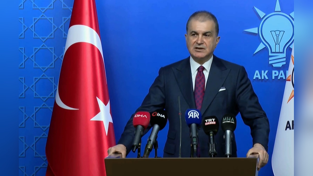 Çelik: Cumhurbaşkanı'nın ismi demokrasi ile anılmalı
