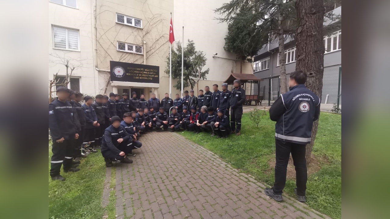 Bursa'da Kaçak Göçmen Çalıştıran Üç Kişi Gözaltına Alındı