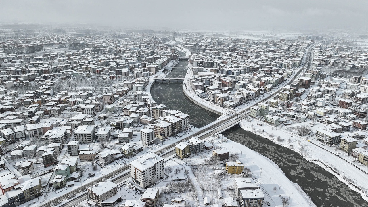 Samsun'da Kar Yağışı Eğitimi Olumsuz Etkiledi