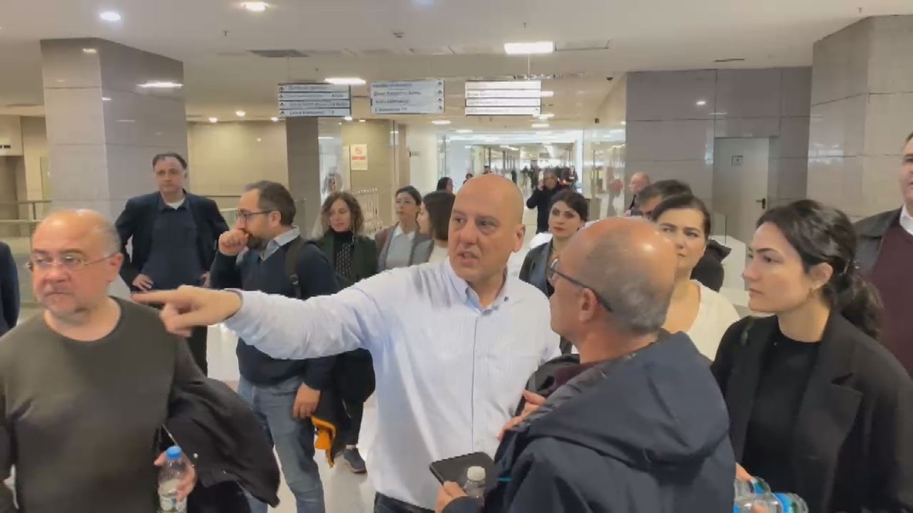 Gazeteci İsmail Saymaz Adliyeye Sevk Edildi