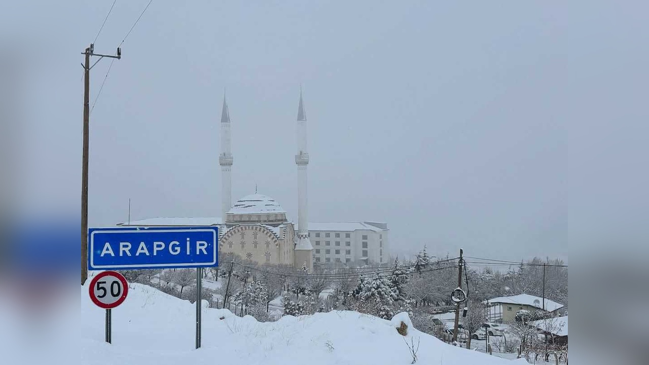 Malatya'da Kar Yağışı Eğitimi Etkiledi