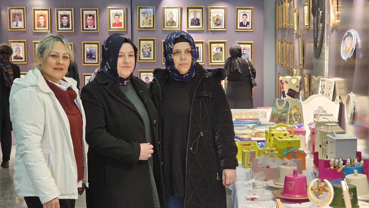 Şehit ve Gazi Yakınlarından Anlamlı Sergi