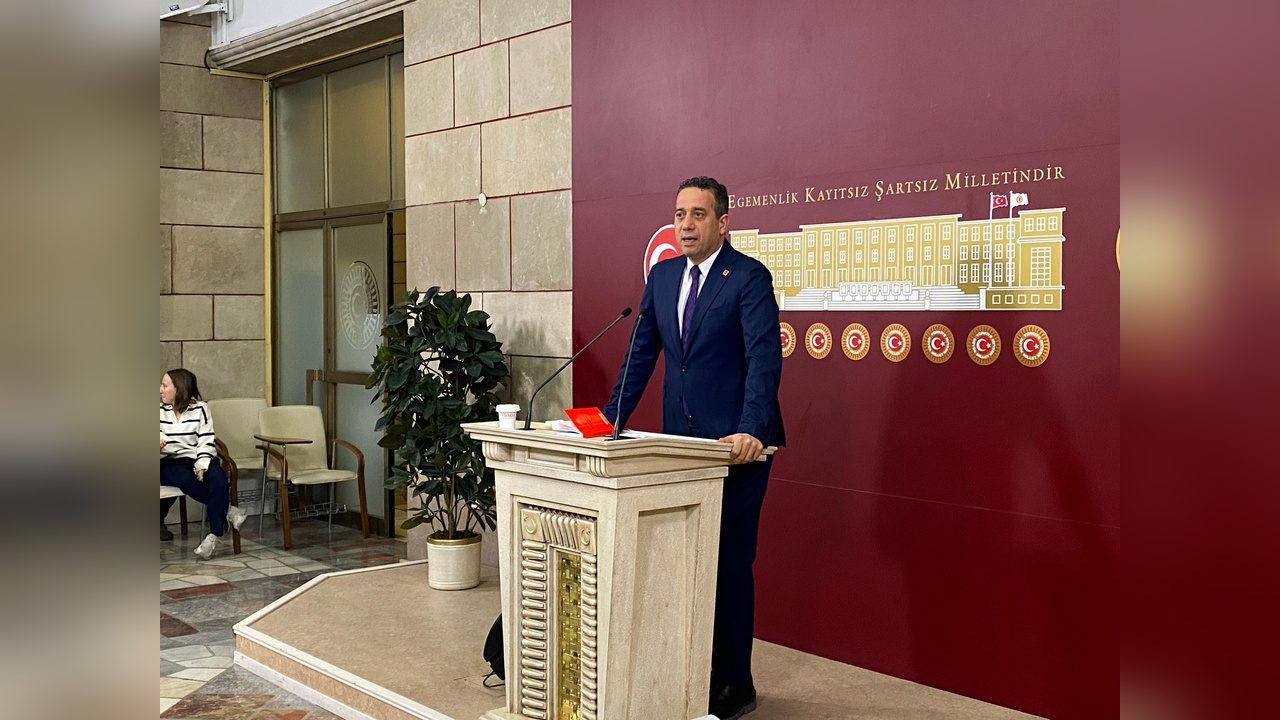 İmamoğlu'nun Adaylık Açıklaması Sonrası Olaylar Gelişti
