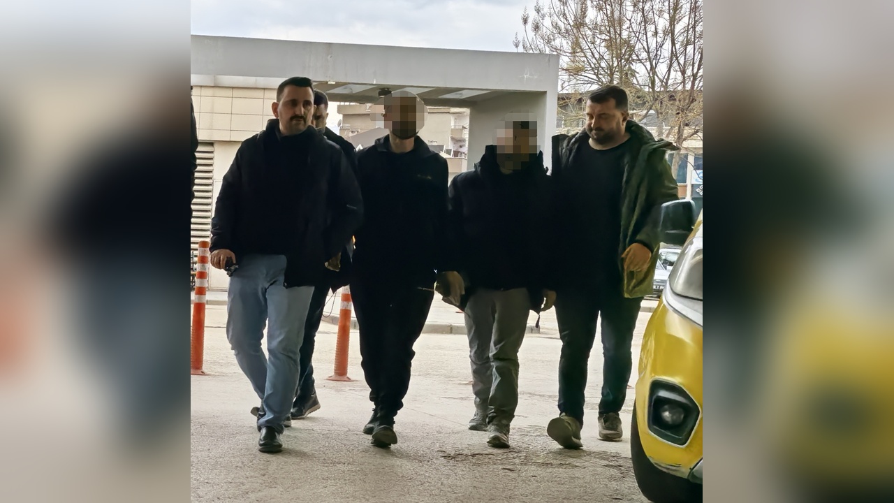 Sokakta Yürüyen Firari Hükümlüler Yakalandı
