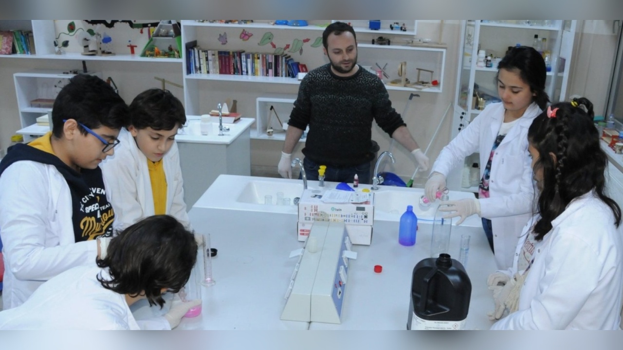 MEB'den Yönetici ve Öğretmenler İçin Yeni Ders Saati Düzenlemesi