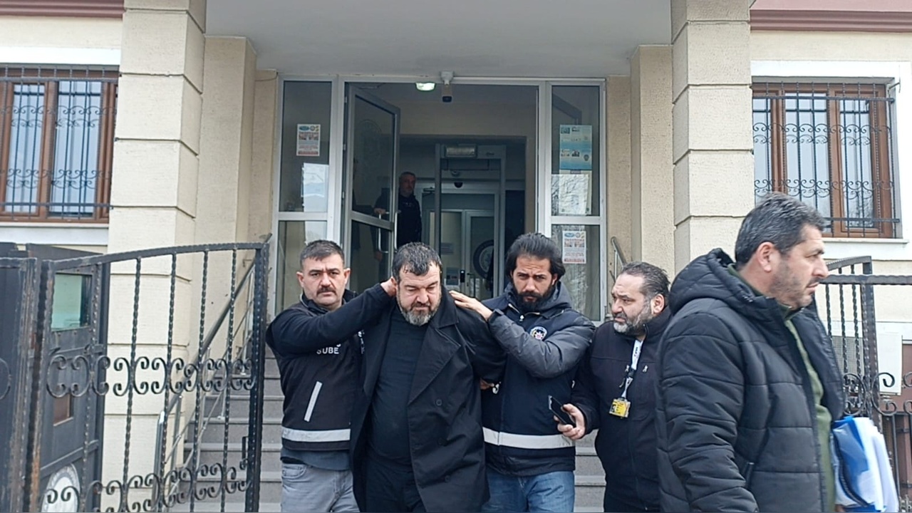 Sakarya'da Silahlı Saldırı: Bir Kişi Öldürüldü, Şüpheli Tutuklandı