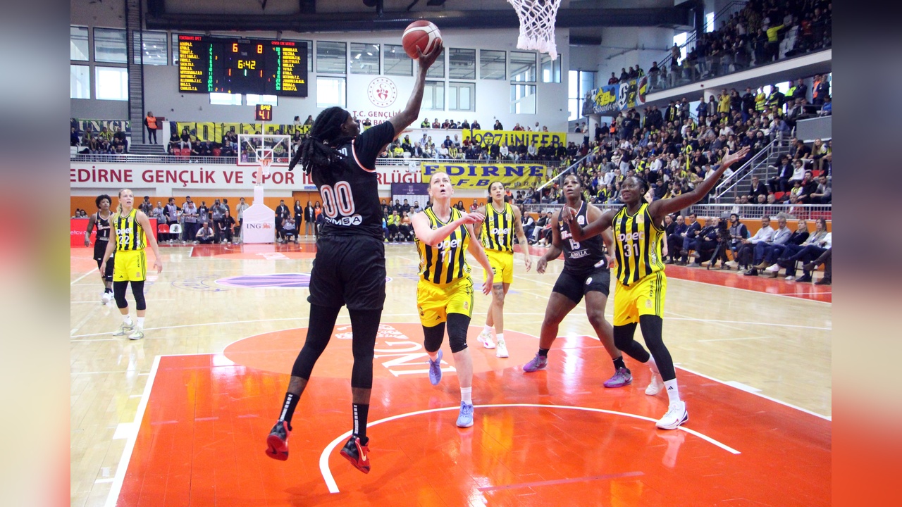 Çimsa ÇBK Mersin, Türkiye Dörtlü Finali'nde Finale Yükseldi