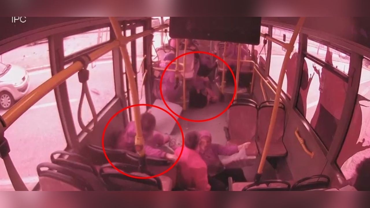 Belediye Otobüsü Kaza Yaptı: 9 Yaralı
