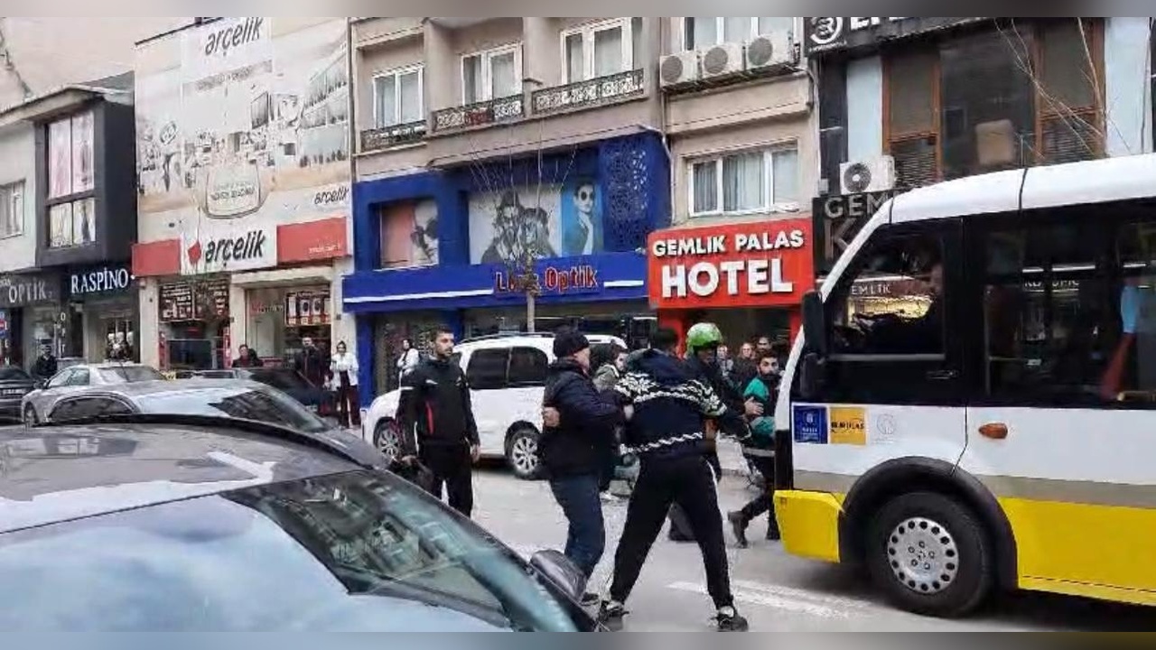 Motokuryeler Arasında Kaza Sonrası Bıçaklı Kavga Yaşandı
