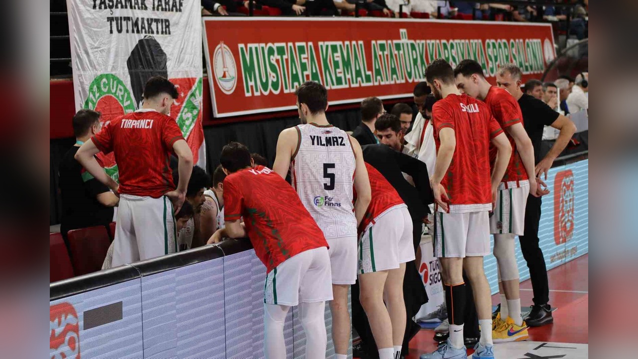 Karşıyaka Basketbol, Yalovaspor'u Ziyaret Etti
