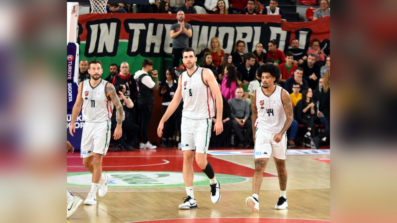 Karşıyaka, Deplasmanda Önemli Bir Maç Oynadı