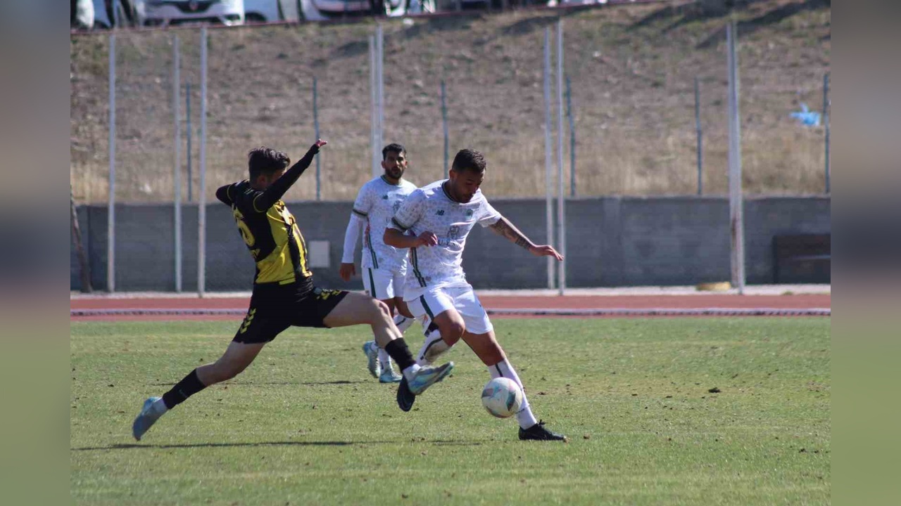 TFF 3. Lig'de Konyaspor ve Bayburt Beraberlik Elde Etti
