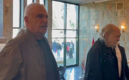 Sanatçılar İmamoğlu’na destek için Saraçhane’de