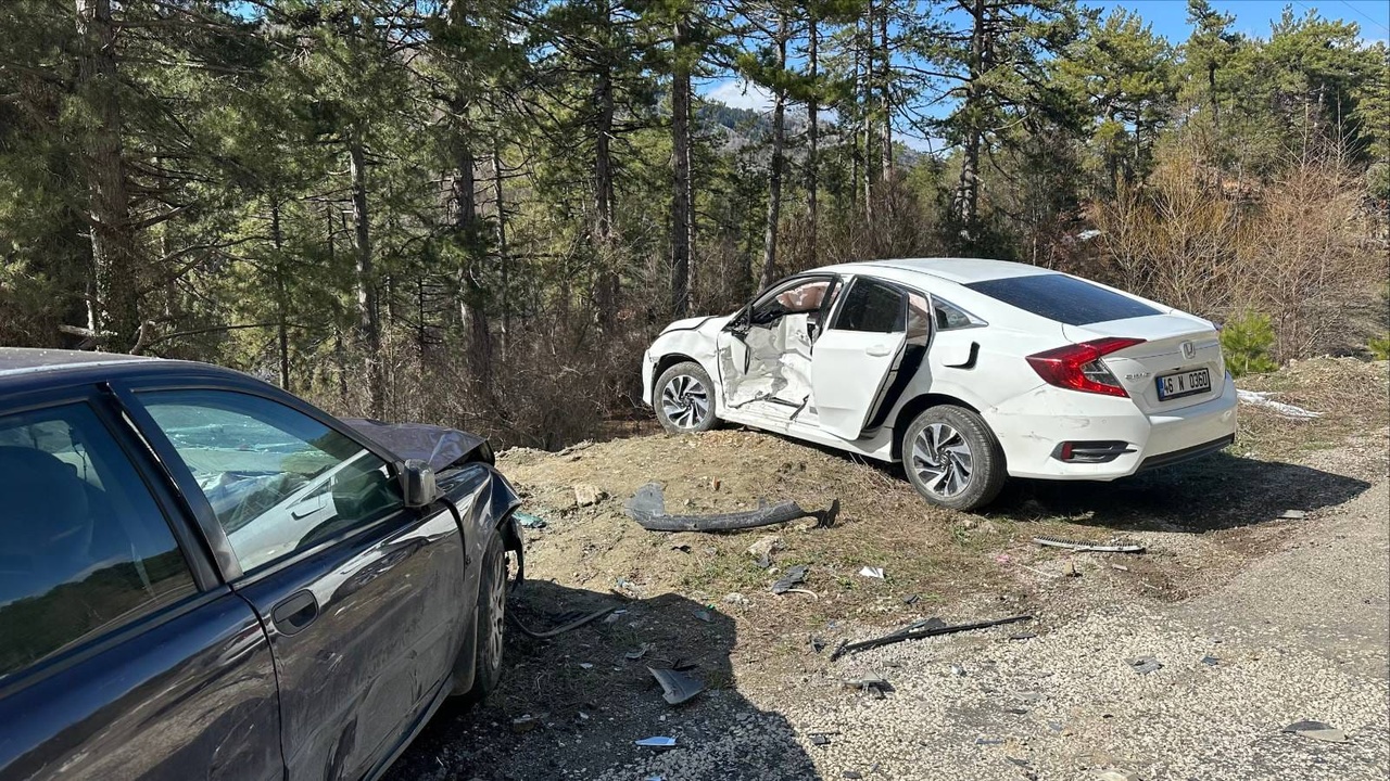 Kahramanmaraş'ta meydana gelen trafik kazasında iki kişi yaralandı