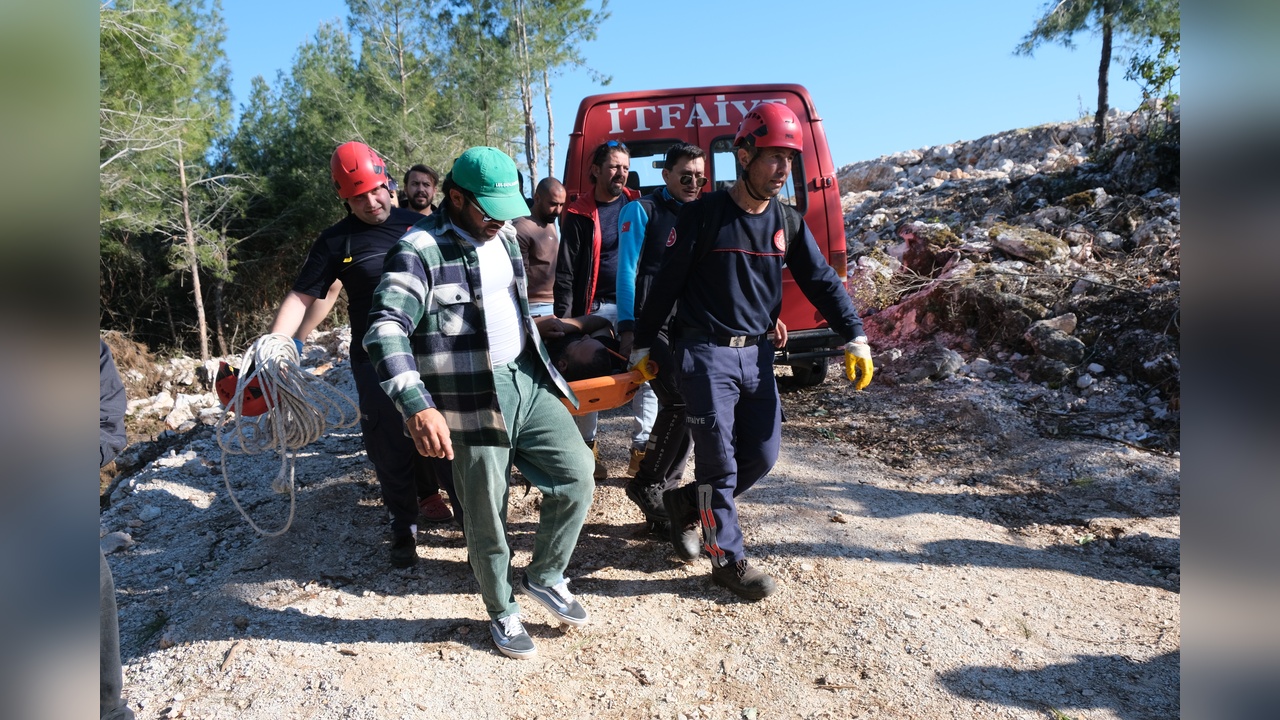 Yamaç Paraşütçüsü Ormanda 1,5 Saatte Kurtarıldı