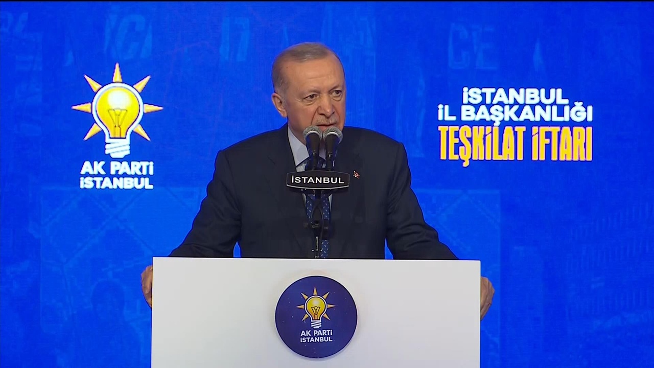 Cumhurbaşkanı Erdoğan'dan Demokrasi Vurgusu