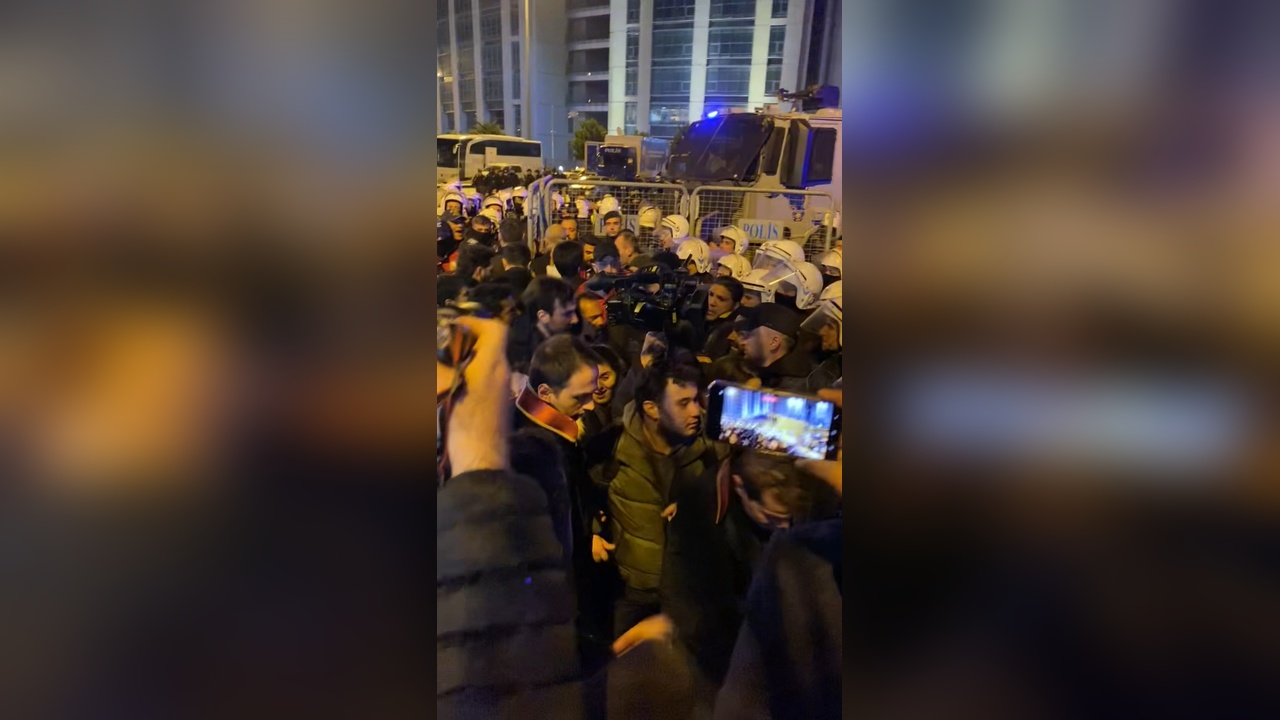 Çağlayan Adliyesi'nde Gergin Anlar Yaşandı