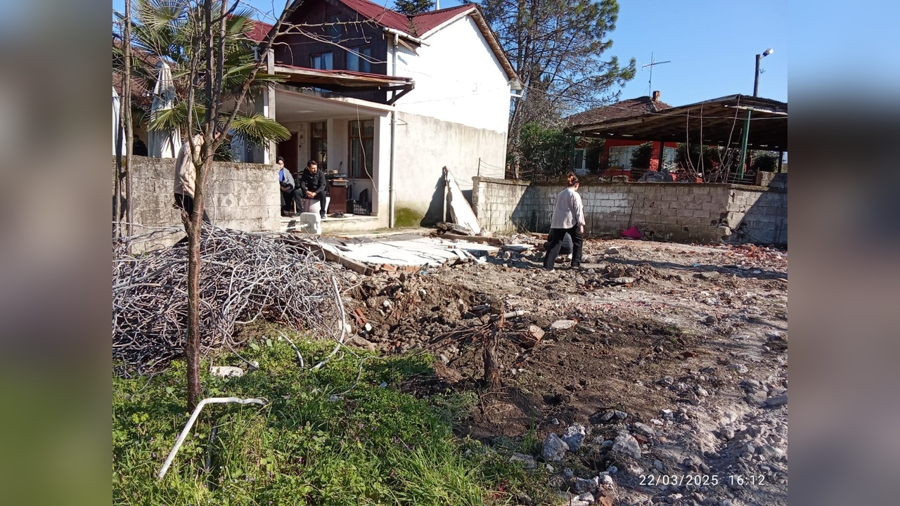 Sakarya'da Duvar Çökmesi Sonucu Antrenör Hayatını Kaybetti