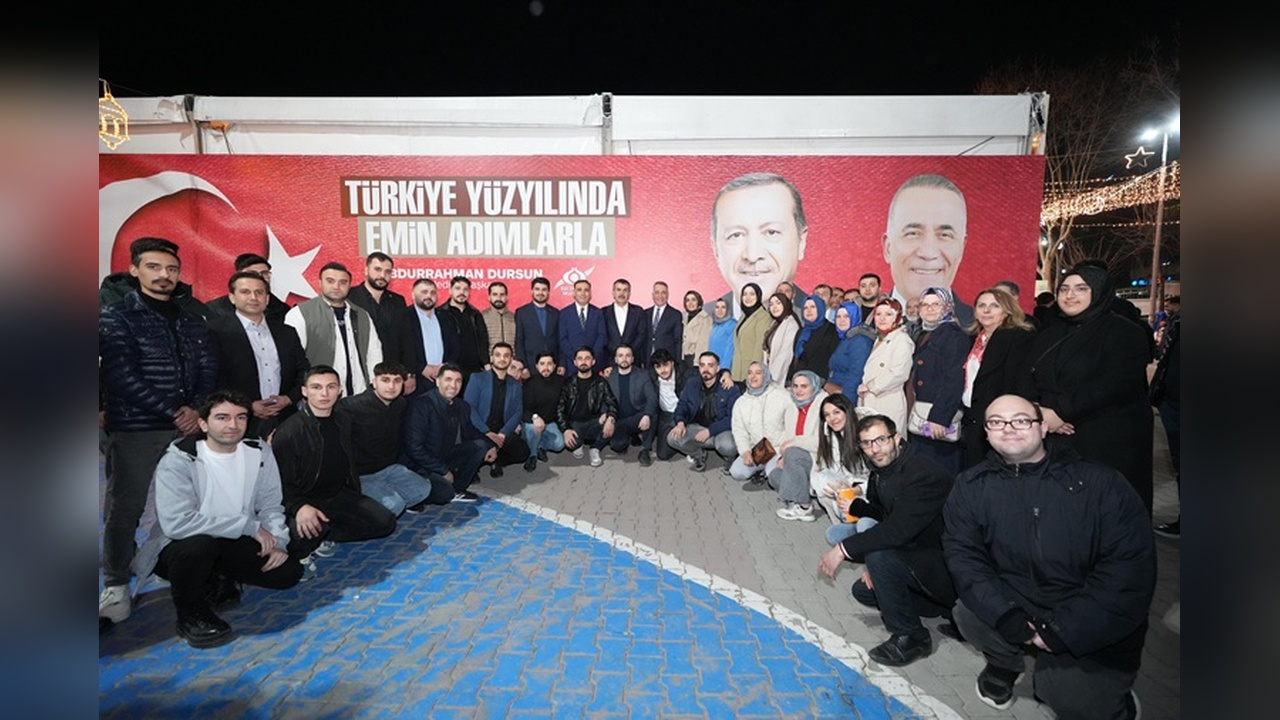 Bakan Tekin, Sultangazi'deki Ramazan Etkinlik Alanı'nı İnceledi