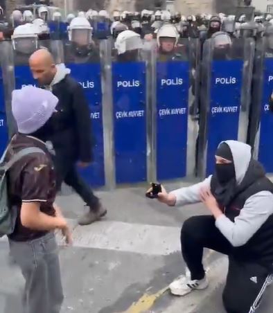 Saraçhane’de sürpriz evlenme teklifi!