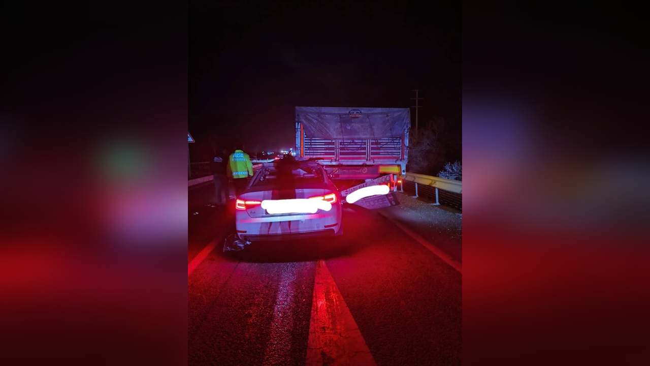 AK Parti İlçe Başkanı Trafik Kazasında Hayatını Kaybetti