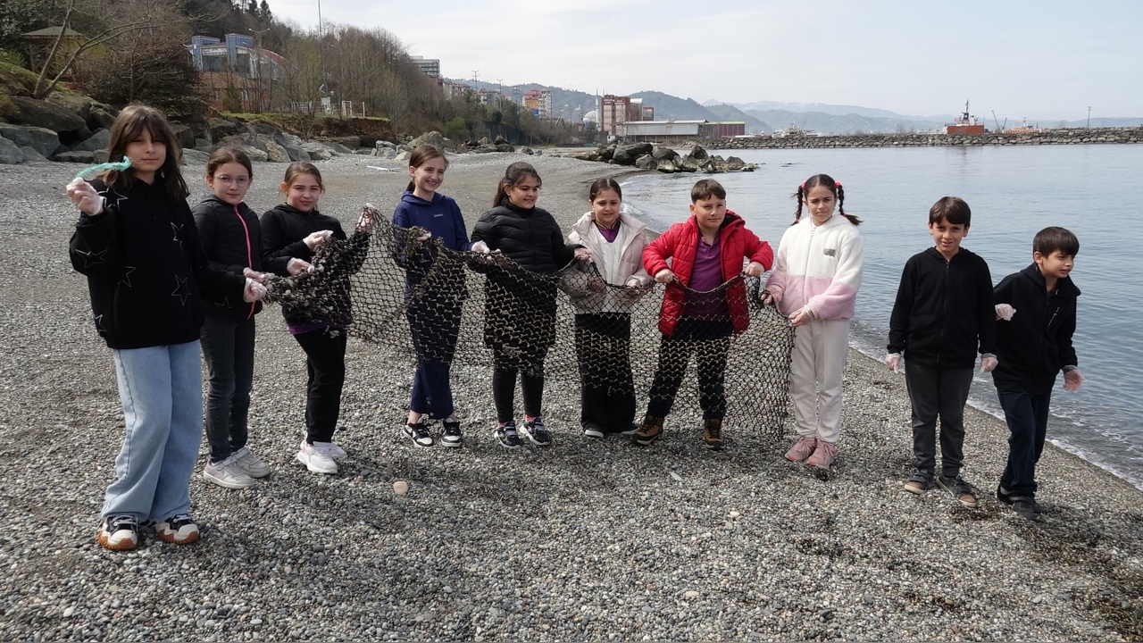 Trabzon'da Çocuklar Deniz Ekosistemini Öğrendi