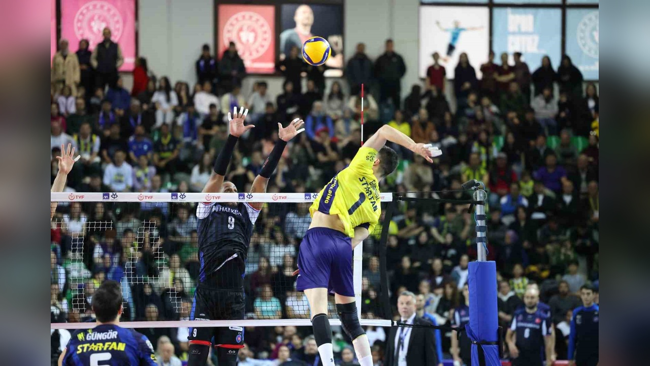 Fenerbahçe, Erkekler Kupa Voley'de Şampiyonluğa Ulaştı