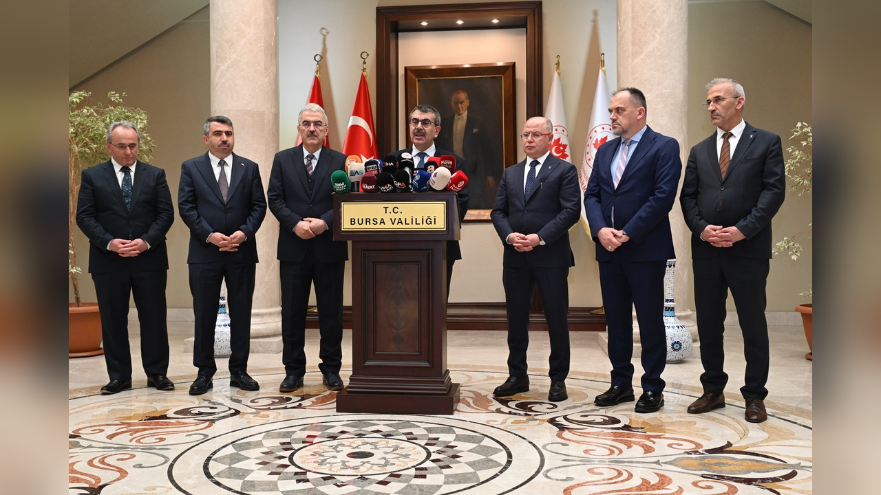 Bakan Tekin'den Sendikal Hürriyet Açıklaması