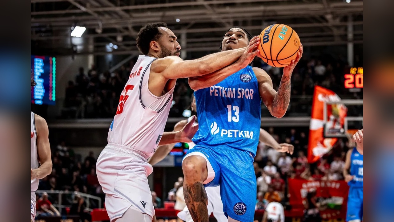 Pallacanestro Reggiana, Aliağa Petkimspor'u 77-70 Yenerek Galip Geldi