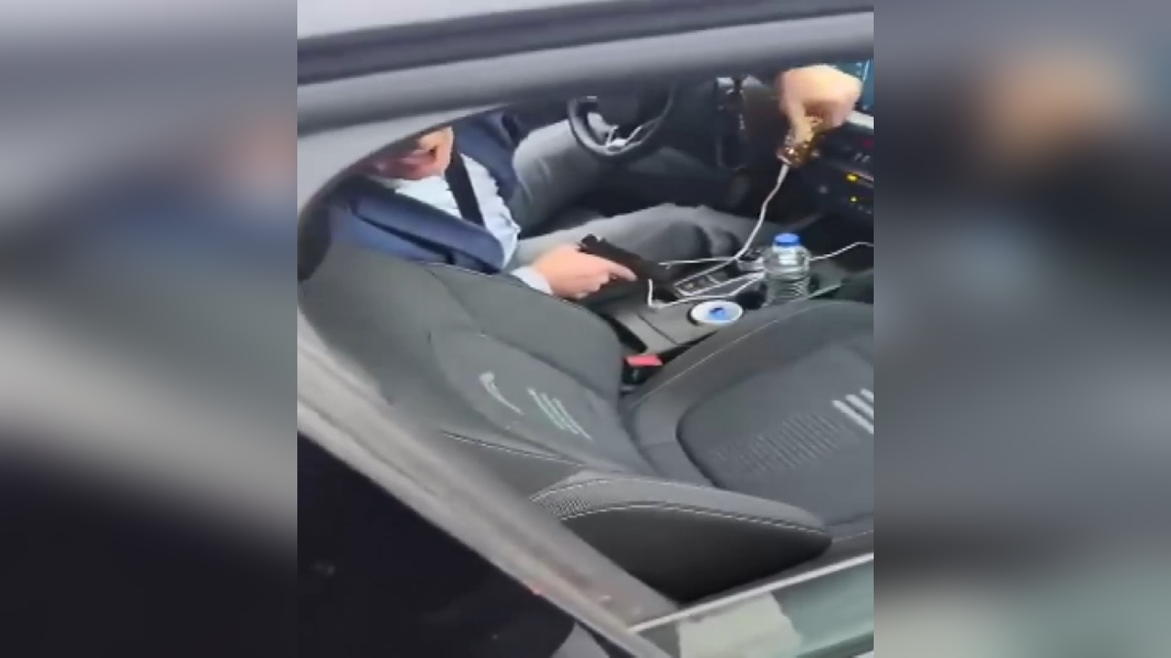 Bayrampaşa'da Motosikletli Tartışmasında Silah Çekildi