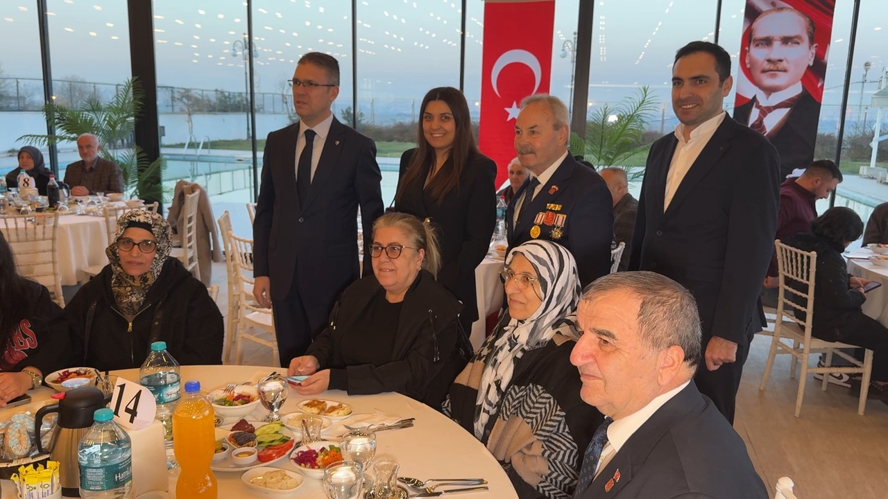 Avcılar Kaymakamlığı, Şehit Yakınları ve Gaziler İçin İftar Düzenledi