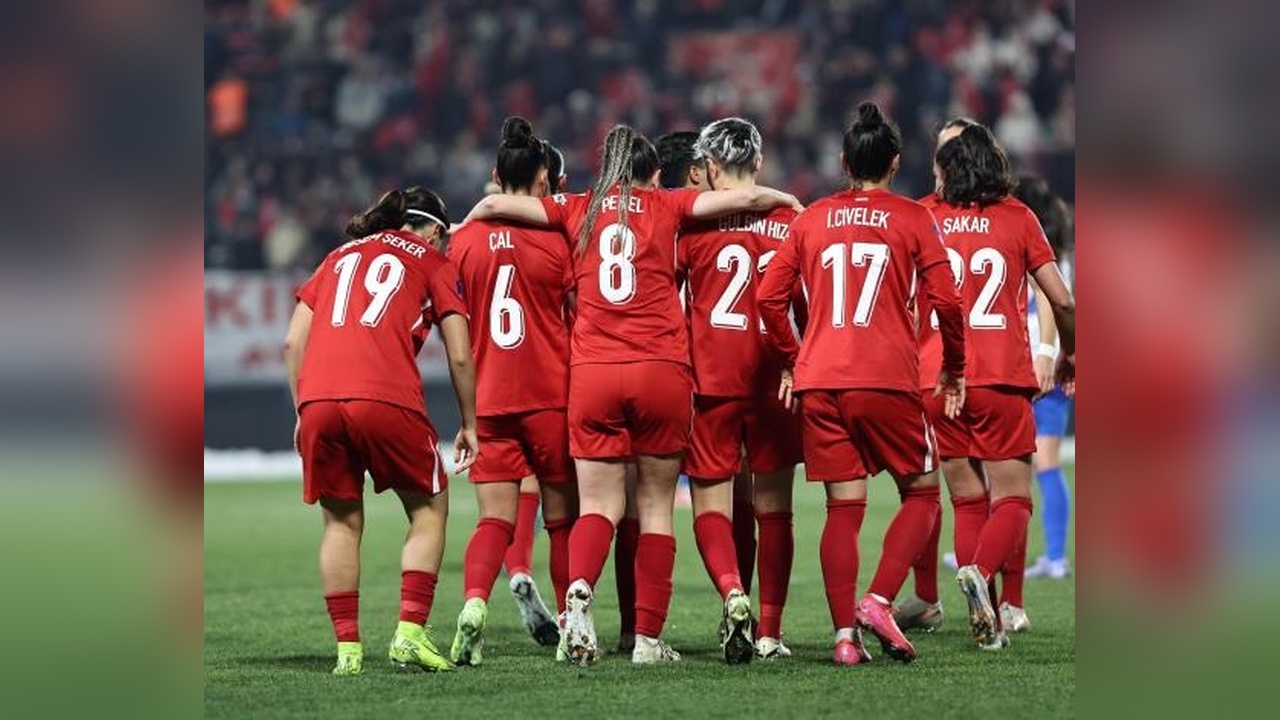 A Milli Kadın Futbol Takımı, Slovenya Maçları İçin Kadrosunu Belirledi
