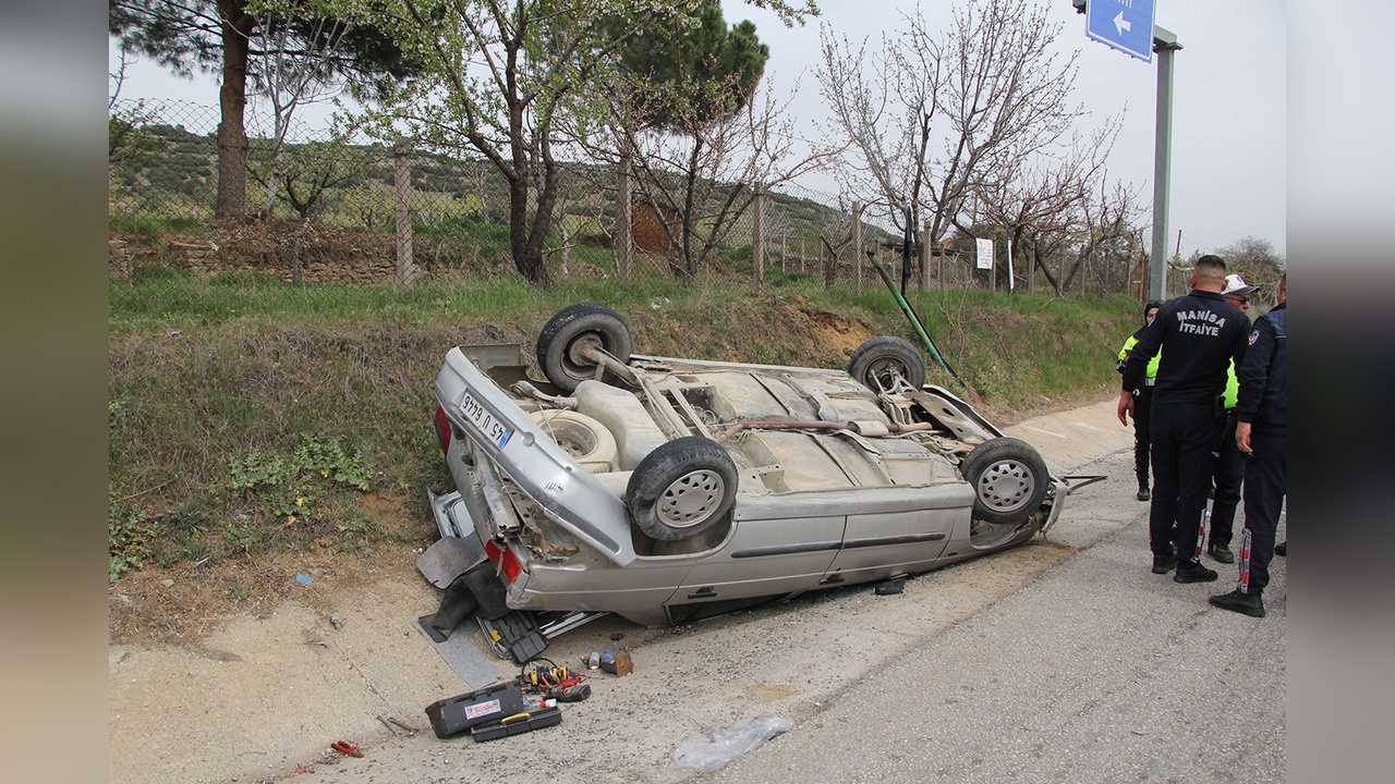Otomobil Takla Attı, İki Kişi Yaralandı