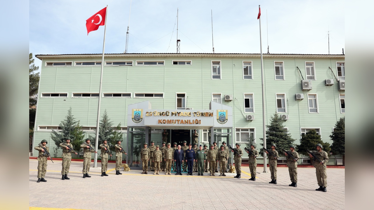 Şırnak'ta Bakan Güler ve Bakan Bak Buluştu