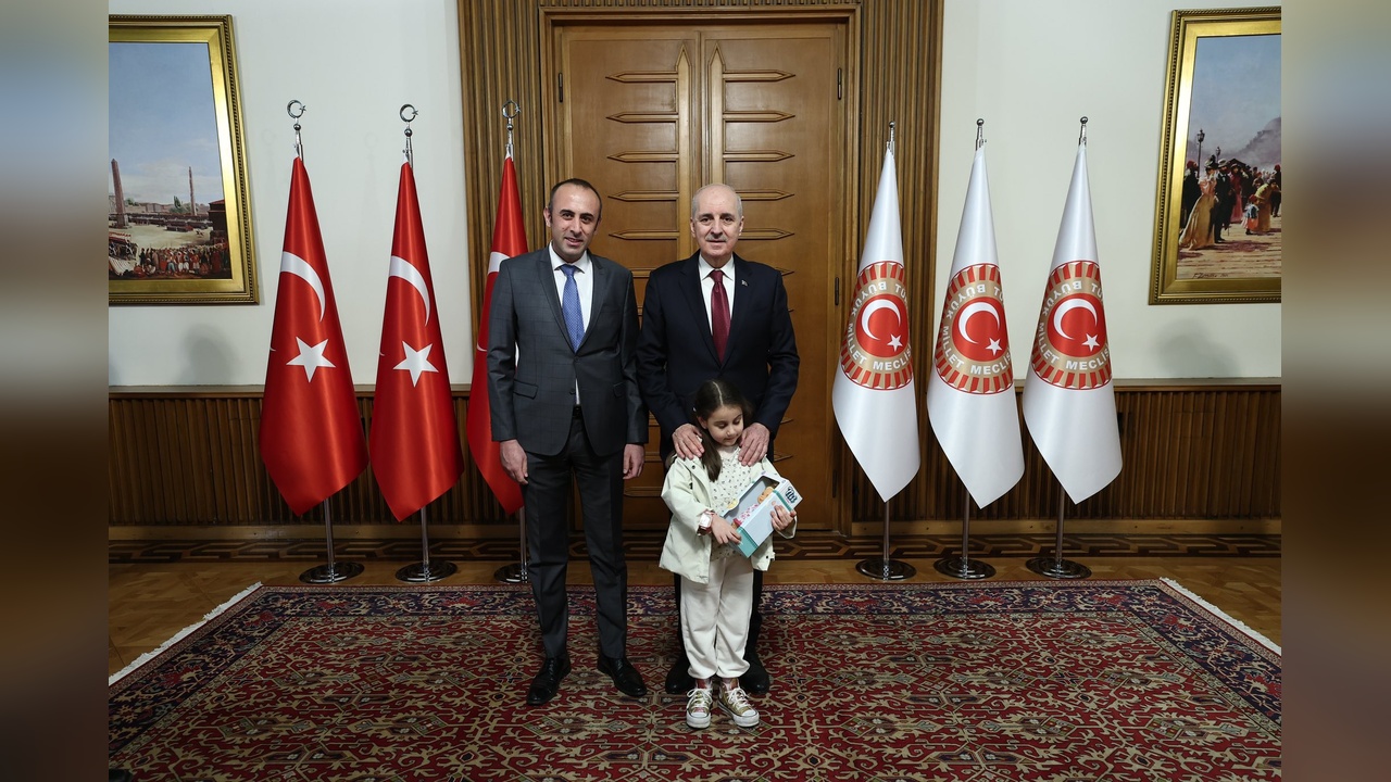 Kurtulmuş, TBMM Personeli ile Bayramlaşma Töreni Düzenledi