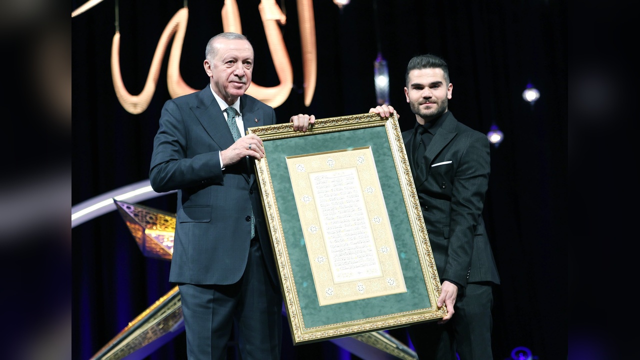 Cumhurbaşkanı Erdoğan'dan Sert Eleştiriler