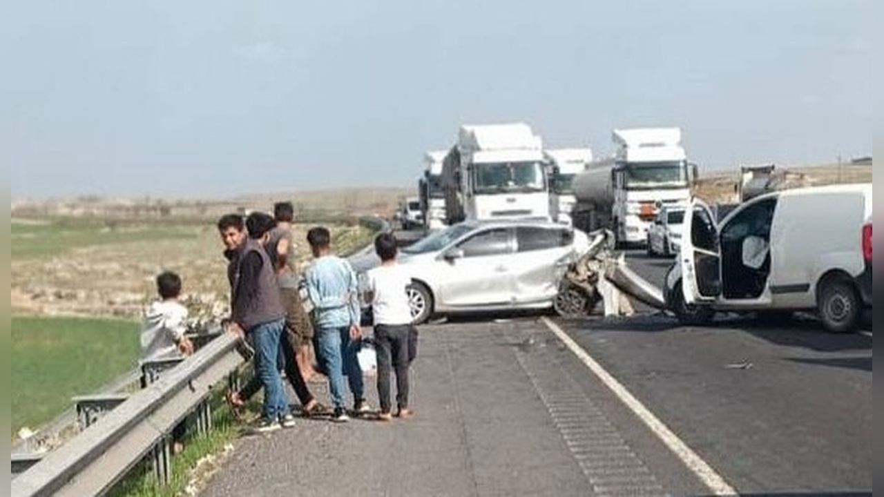 Şanlıurfa'da Trafik Kazası: 1 Kişi Hayatını Kaybetti, 1 Yaralı