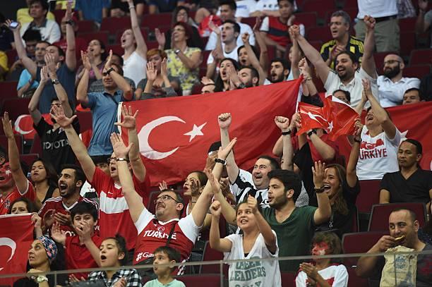 Vanspor vs Serik Belediyespor: Kim, Türkiye 2. Ligi'nde pozisyonlarını güçlendirecek?