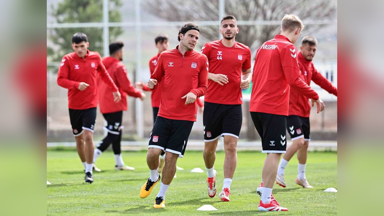 Sivasspor, Adana Demirspor ile karşılaşmaya odaklandı
