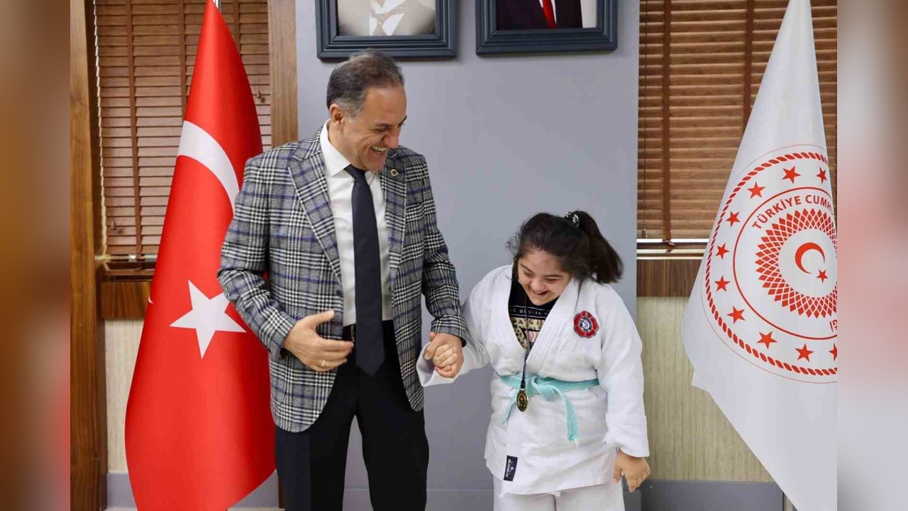 Down Sendromlu Bürkek ve Budak'tan Önemli Başarı