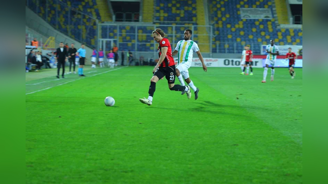 Gençlerbirliği, Şanlıurfaspor'u 1-0 Mağlup Etti