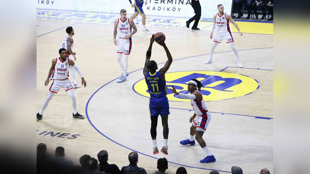 Fenerbahçe Euroleague'de Zirveye Yerleşti