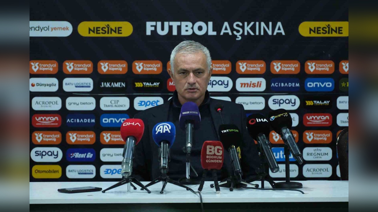 Mourinho'dan VAR Eleştirisi: 'Garip Bir Penaltı Verildi'