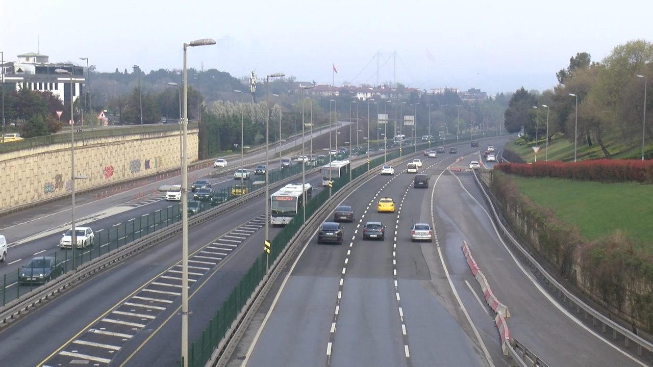 İstanbul'da Bayram Tatili Başladı, Yollar Boş Kaldı