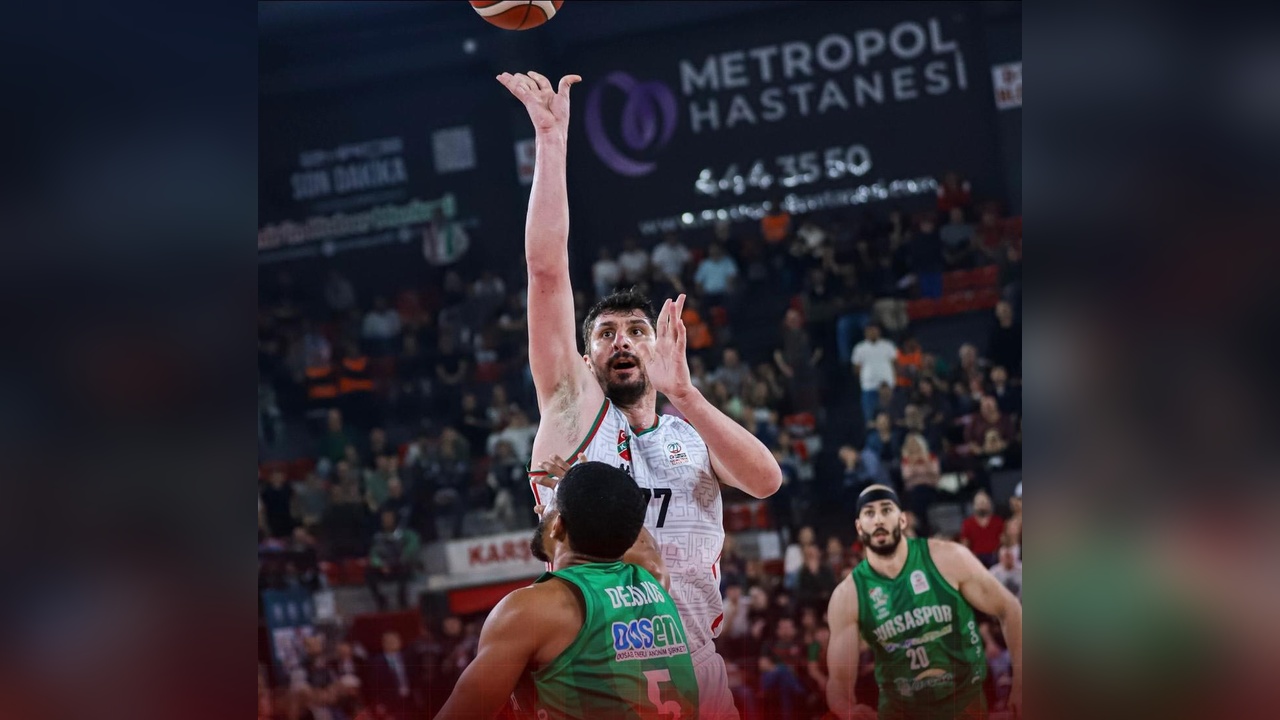 Karşıyaka, Bursaspor'u 82-78 Yenerek Galibiyet Aldı