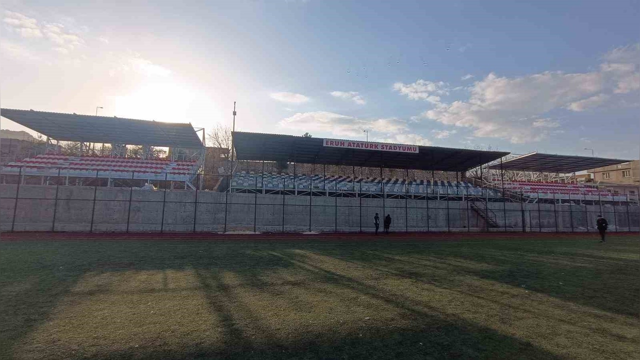 Eruh'ta Yeni Tribün Açılışı Gerçekleşti