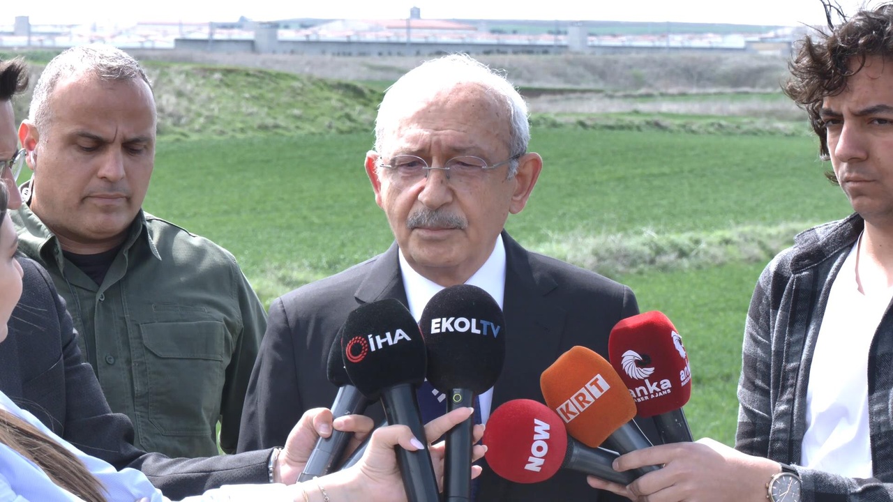 Kılıçdaroğlu, Silivri'de Vatandaşlarla Buluştu