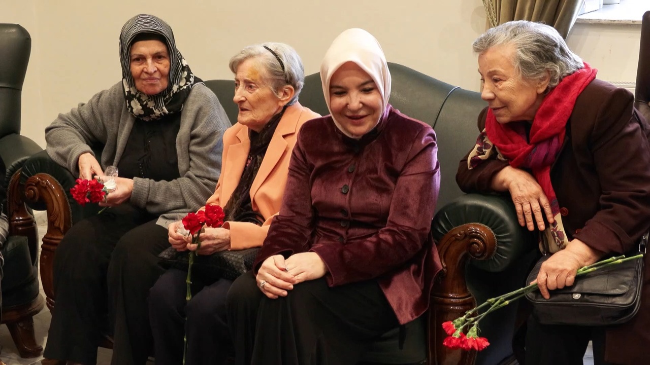 Vali Gül, Darülaceze'yi Bayramda Ziyaret Etti